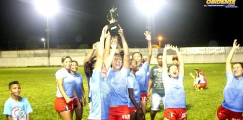 Time do Arapucu vence a 6ª edição da copa Comam de futebol feminino em Óbidos.