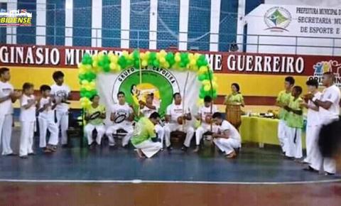 Capoeirista de três cidades do oeste do Pará se reúnem em Oriximiná para a tradicional cerimônia de batizados de integrantes a arte da Capoeira. 